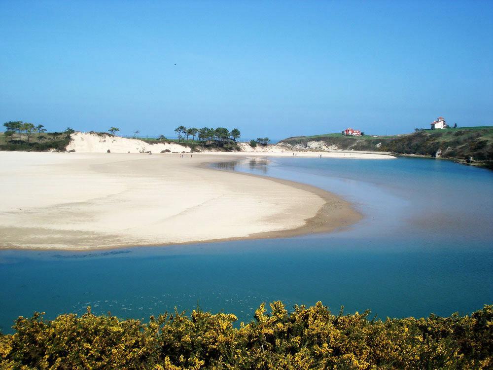 Dunas De Oyambre Comillas Exterior photo